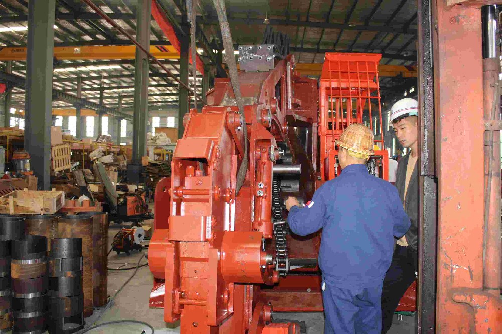 二手礦山扒渣機市場現狀與未來趨勢

