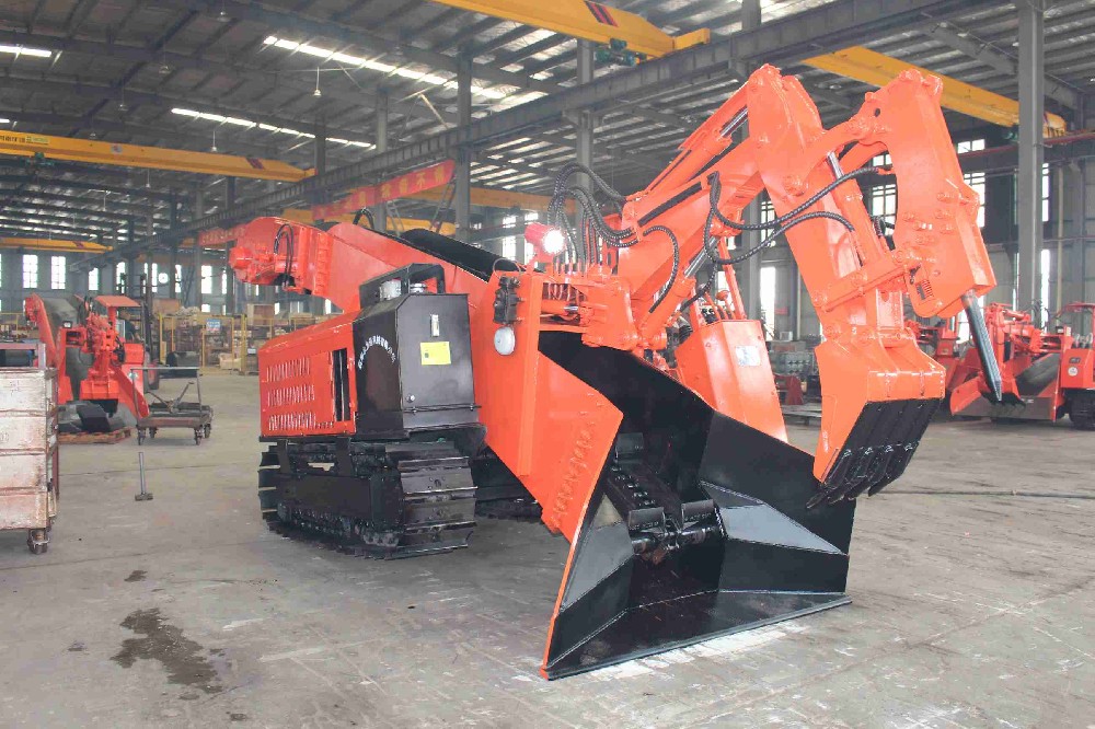 內鄉180履帶扒渣機更換成本，多久需要換一次？
